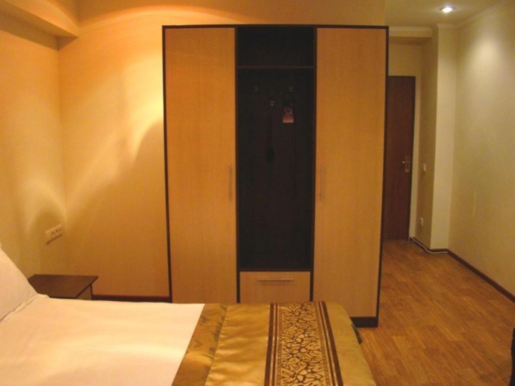 Kausar Hotel อัลมาตี ห้อง รูปภาพ
