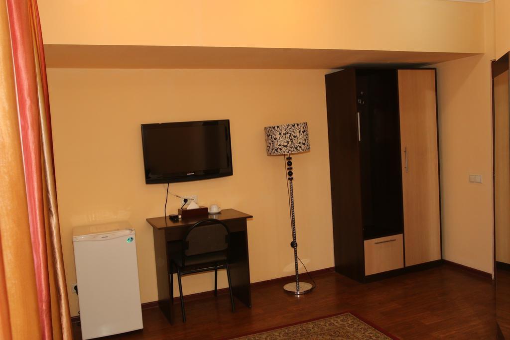 Kausar Hotel อัลมาตี ห้อง รูปภาพ